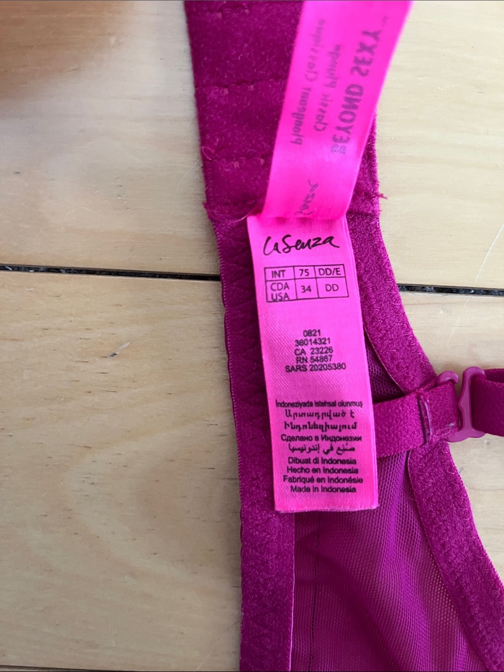 La Senza Fushia Beyond Sexy Classic Plunge Bra - Picture 3 of 3